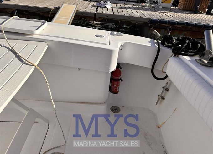 Luhrs 28 OPEN