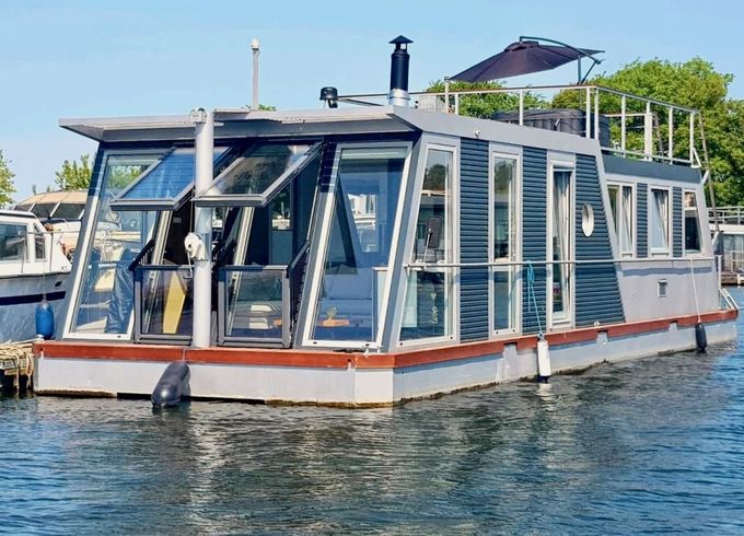 Exklusive 55m² Wohnung  auf dem Wasser