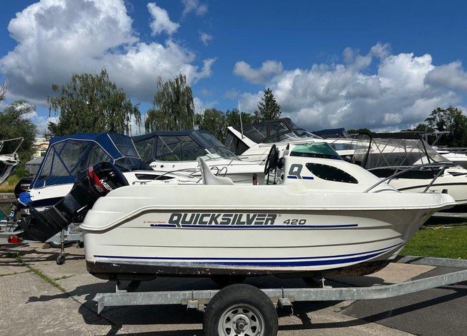 Quicksilver 420 CABIN