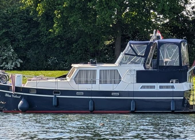 P. Valk Riant Kruiser