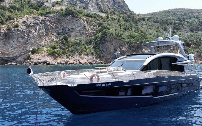 Galeon Yacht Galeon 700 Skydeck