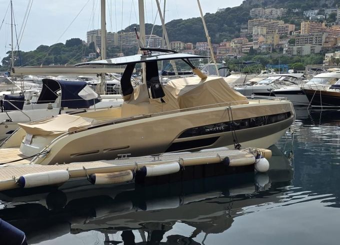 Invictus GT 320