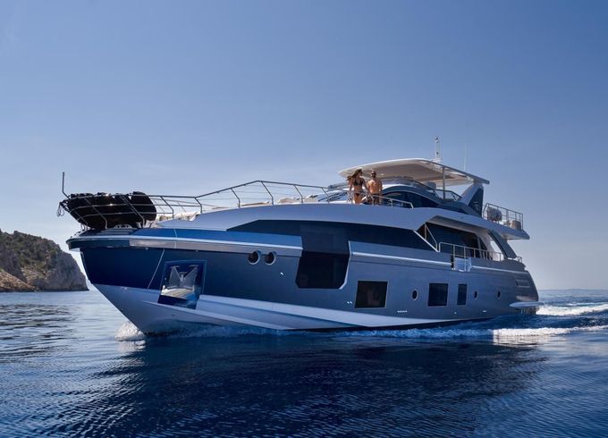 Azimut Grande 27M