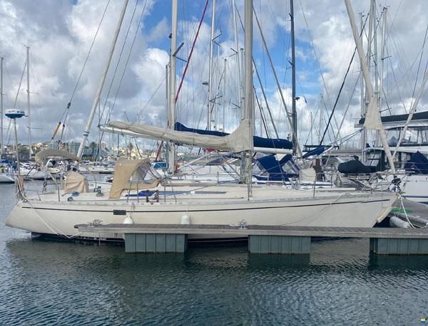Beneteau First 38