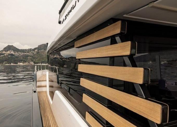 Azimut 60 Magellano