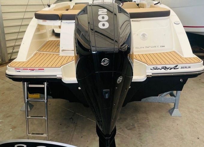 Sea Ray 230 SSOE SUNSPORT