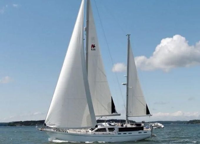 Nauticat 525