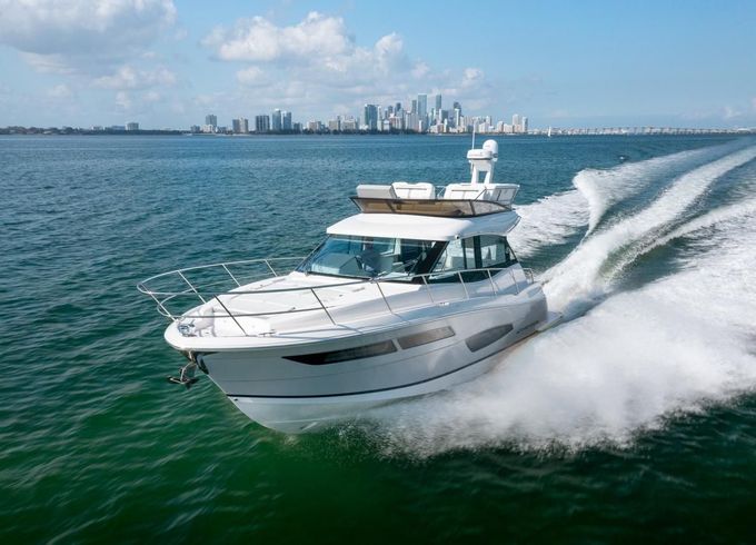 Regal 38 Fly