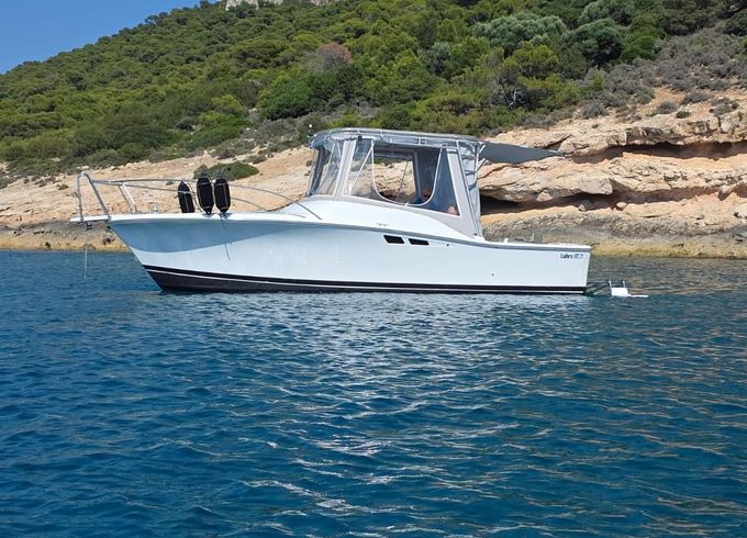 Luhrs Alura 27