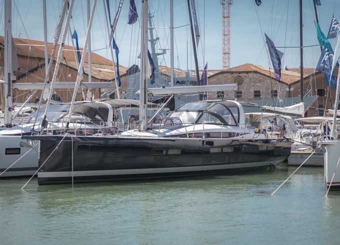 Jeanneau Yacht 60