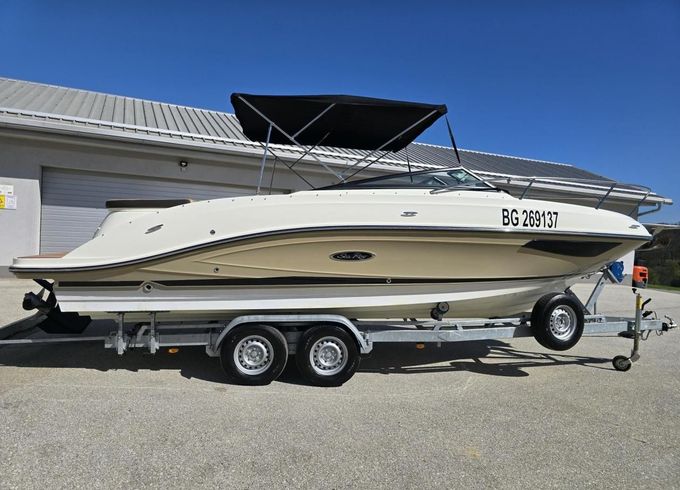 Sea Ray SunSport 230