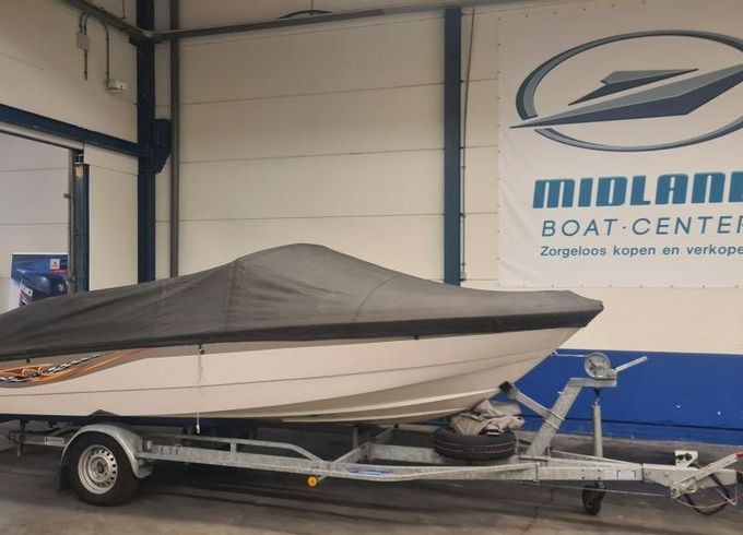 Starcraft C-star 1700 3.0 Mercruiser en trailer