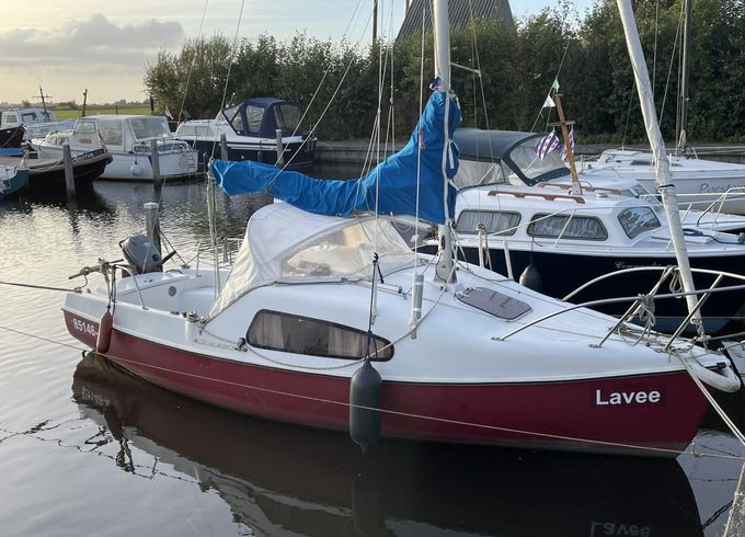 Nautic Plast Hai 590