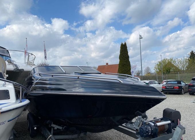 Crownline 225CR