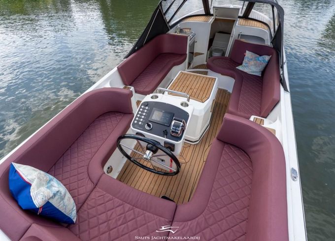Bola GS Tender 27 Semi Cabin