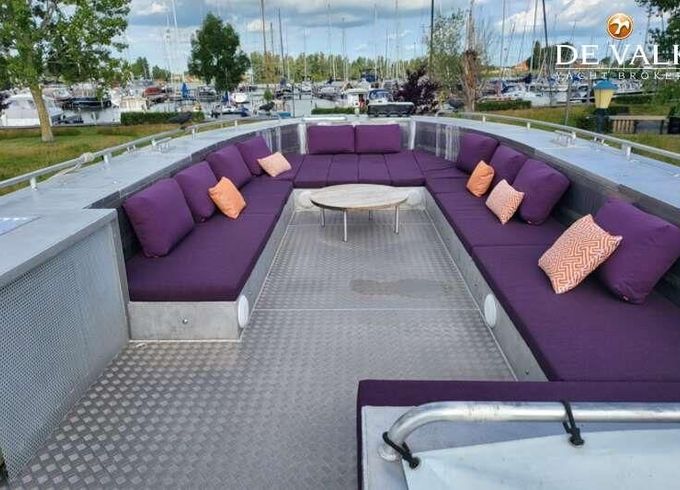 Qrooz Floating Appartment