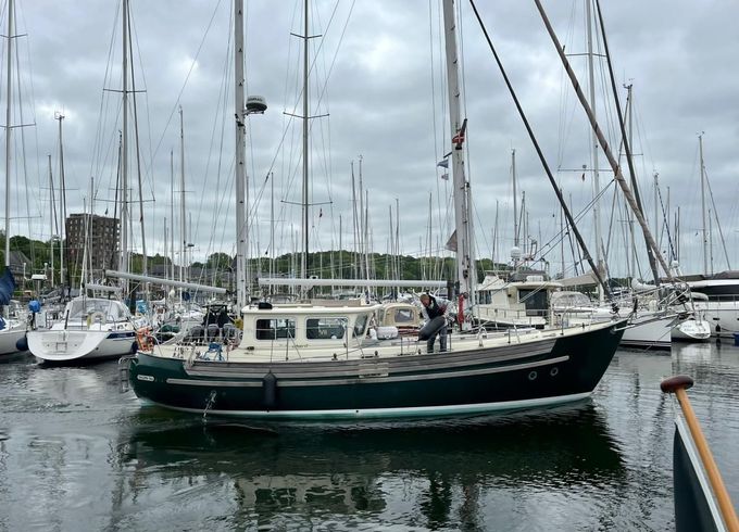 Fisher 37 Ketch