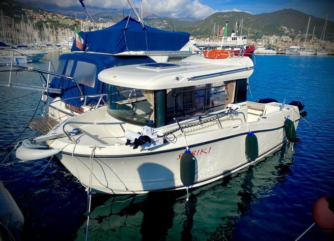 Quicksilver Capture 675 Pilothouse