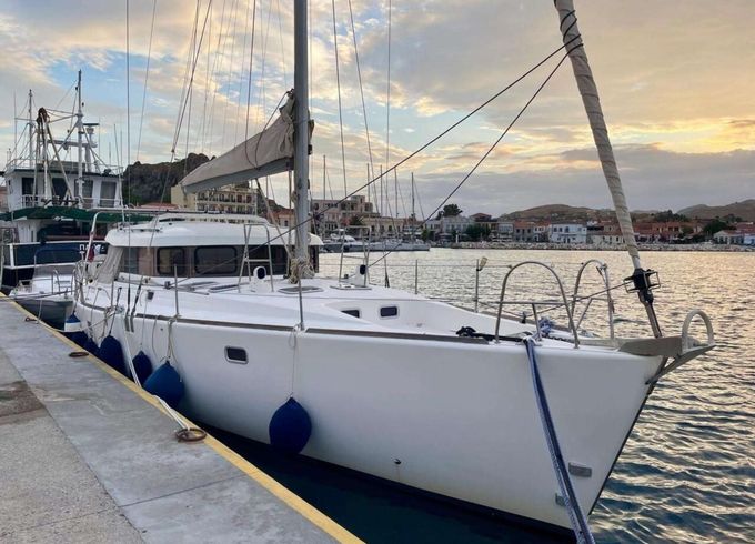 Dufour Atoll 43 Owner's Version
