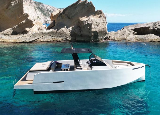 De Antonio D34 Open