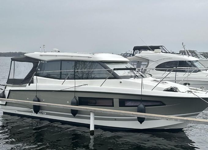Jeanneau NC9