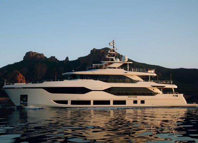 Majesty 120