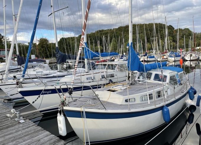 LM Boats 27
