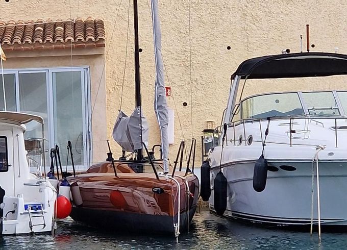 LA 28 Daysailer