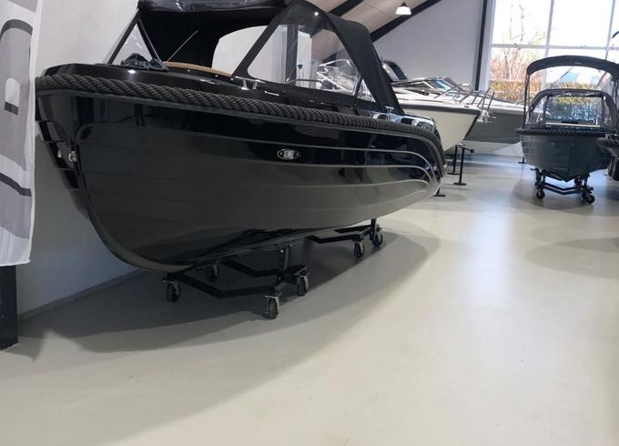 Tender Gentleman´s Launch 600XL