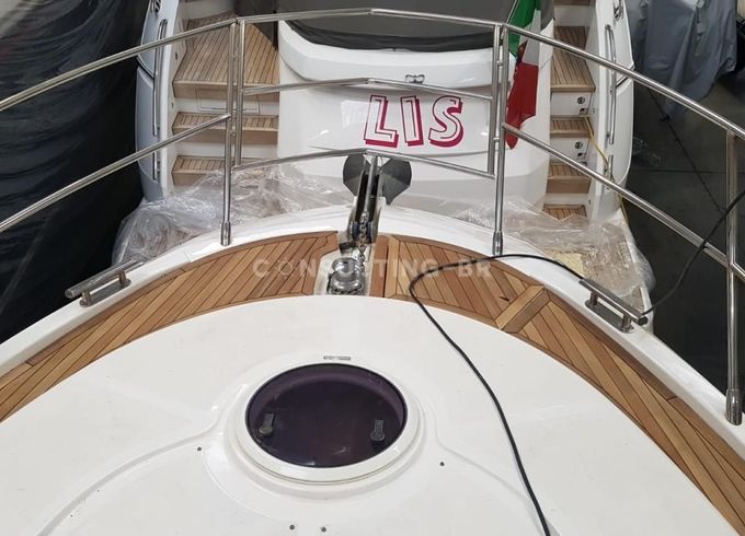 Azimut 47 Fly