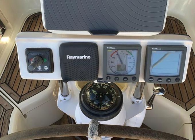 Northshore Yachts Vancover 38 Pilot