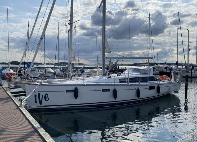 Beneteau Sense 46