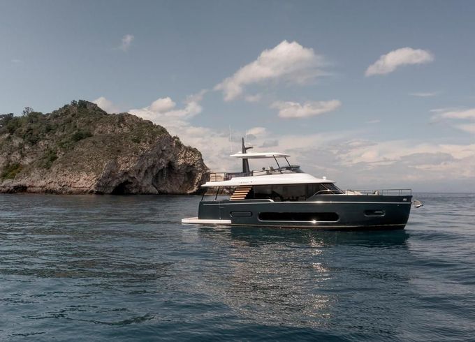 Azimut Magellano 60