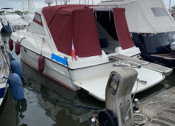 Fairline 33