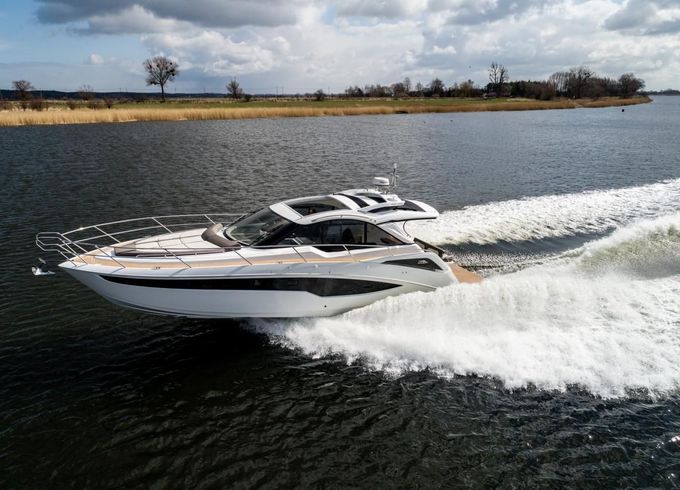 Galeon 405 HTS