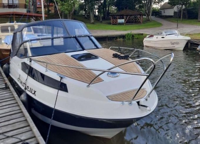 Massiv Boats Cabina 395