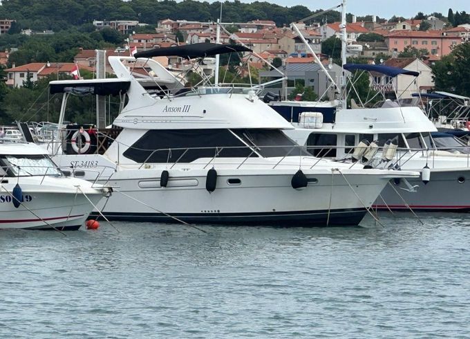 Bayliner 3587 AFT CABIN