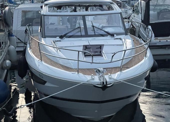Leader 36