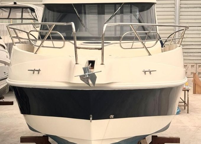 Astromar 890 Egir Flybridge