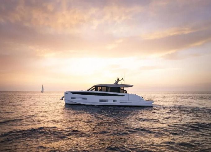 Azimut Seadeck 6