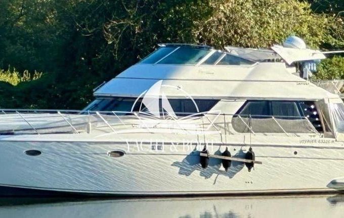 Carver 450 Voyager Pilothouse