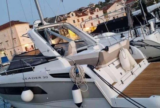 Jeanneau 30 LEADER - 2018