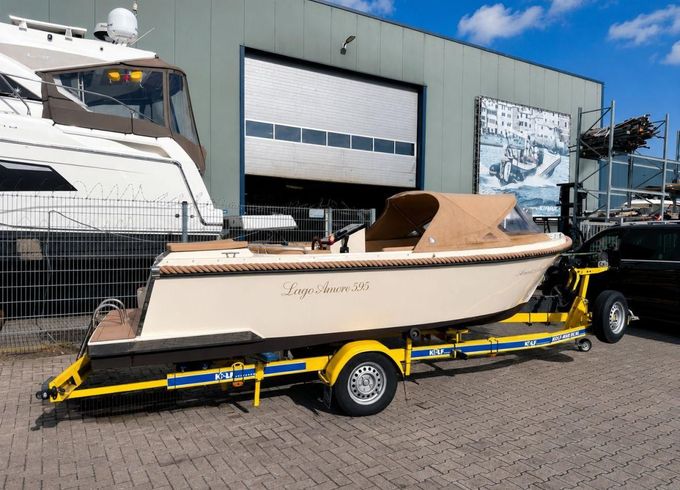 Lago Amore 595 Tender