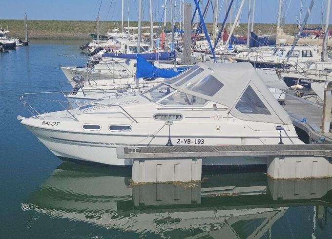 Sealine 220 Senator