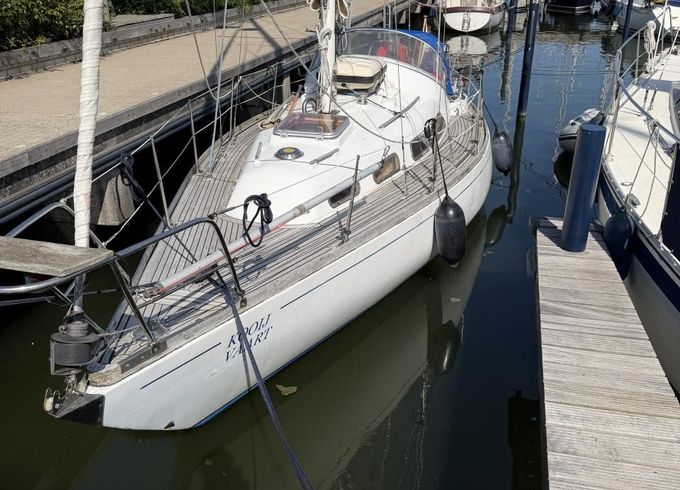 Defender 32