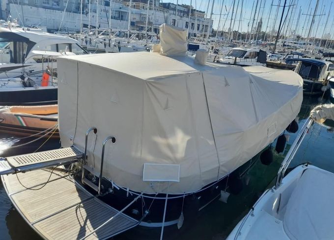Fratelli Aprea 32 Hard Top
