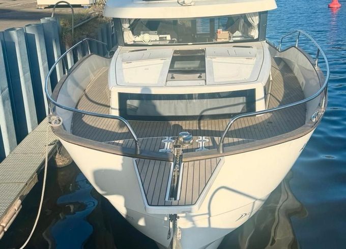 Delphia 1200 Blue Escape Flybridge