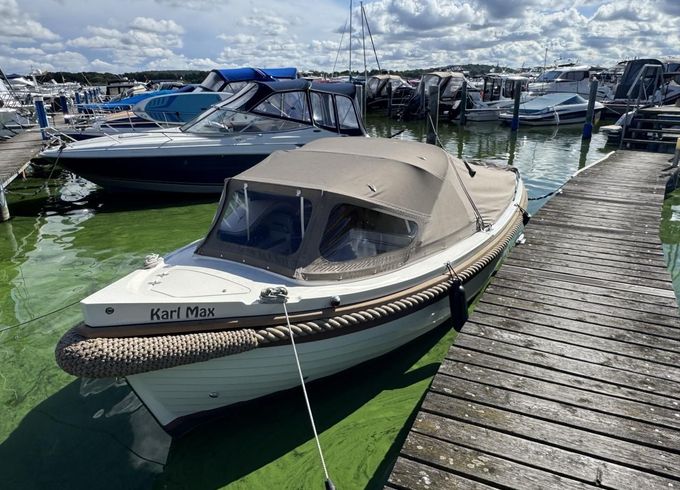 Interboat 22 Xplorer