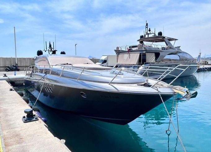 Windy 52 Xanthos