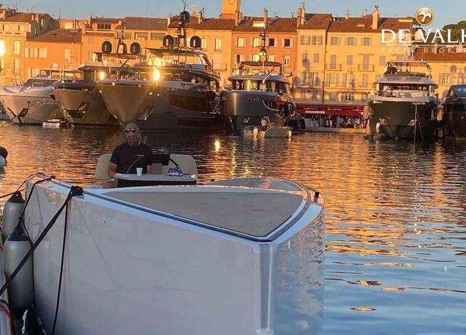 Lumen E10
